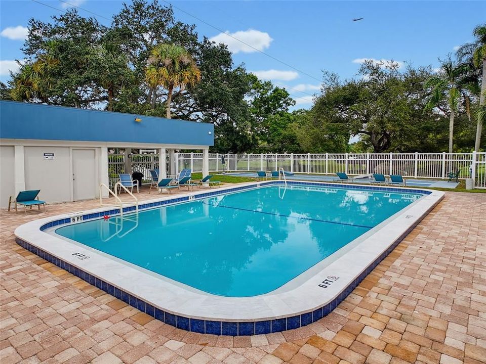 En Venta: $324,900 (2 camas, 1 baños, 939 Pies cuadrados)