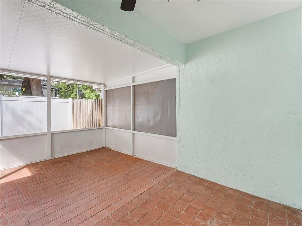 En Venta: $324,900 (2 camas, 1 baños, 939 Pies cuadrados)