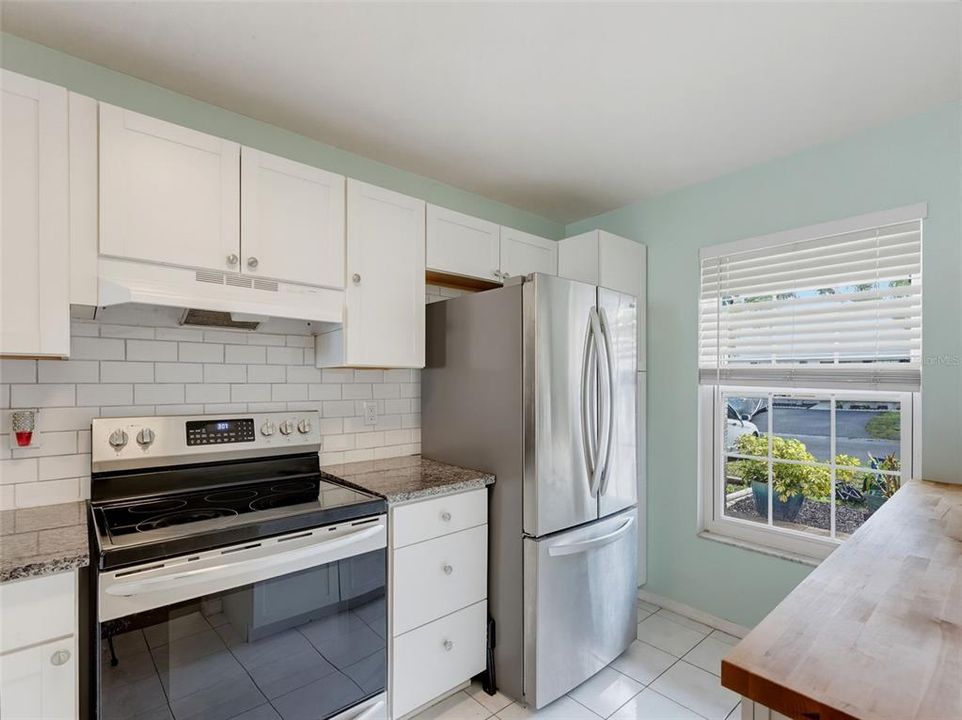 En Venta: $324,900 (2 camas, 1 baños, 939 Pies cuadrados)