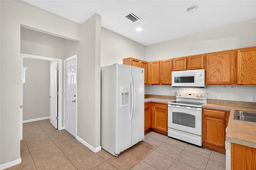 For Sale: $215,000 (3 beds, 2 baths, 1542 Square Feet)