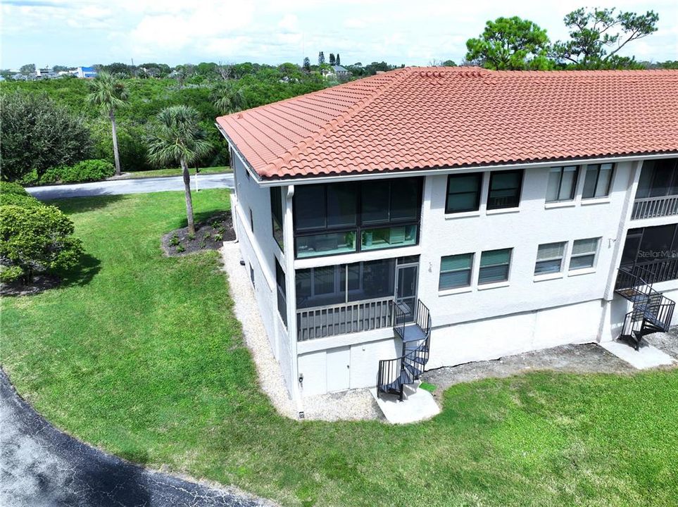 На продажу: $349,900 (2 спален, 2 ванн, 1065 Квадратных фут)