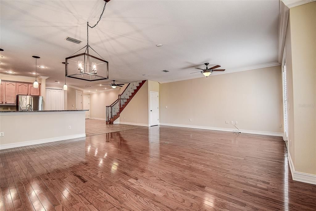En Venta: $539,000 (3 camas, 2 baños, 2538 Pies cuadrados)