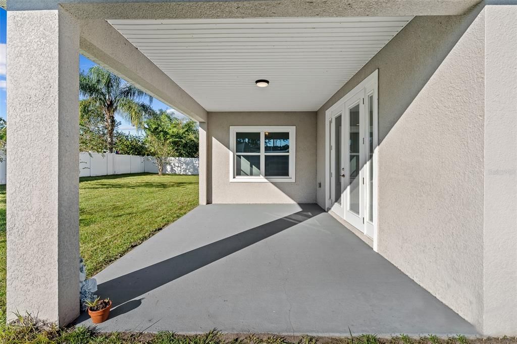 For Sale: $420,000 (3 beds, 2 baths, 1965 Square Feet)