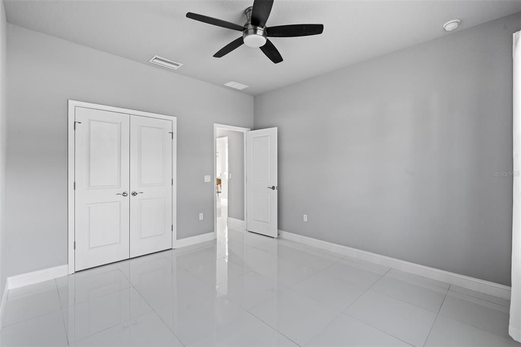 For Sale: $420,000 (3 beds, 2 baths, 1965 Square Feet)