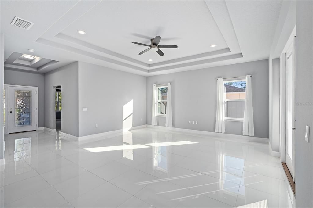 For Sale: $420,000 (3 beds, 2 baths, 1965 Square Feet)