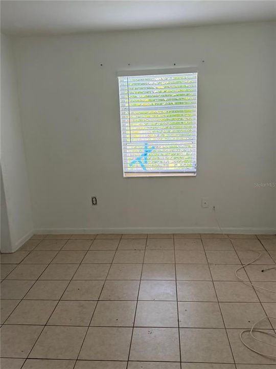 For Sale: $129,999 (2 beds, 2 baths, 962 Square Feet)