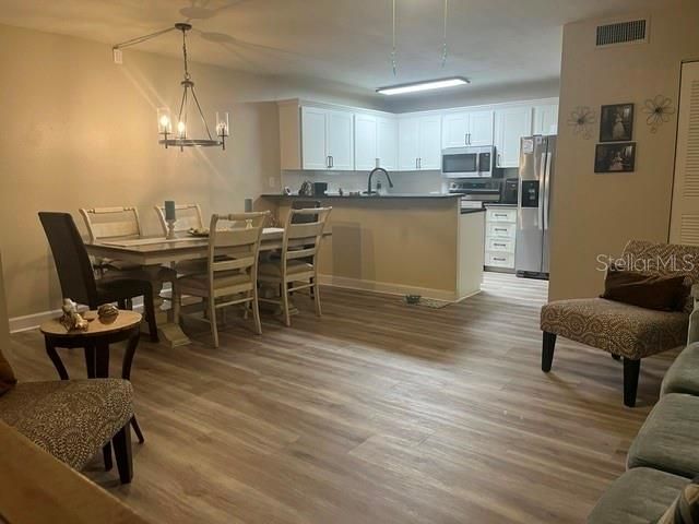 En Venta: $200,000 (2 camas, 1 baños, 860 Pies cuadrados)