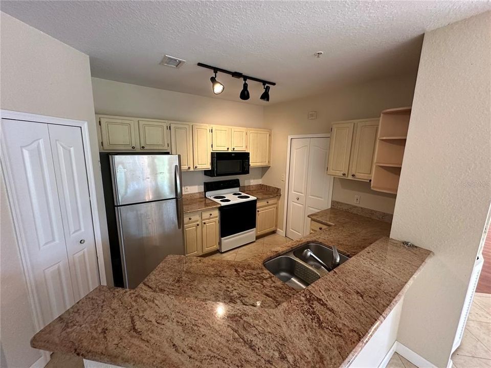 For Rent: $1,840 (2 beds, 2 baths, 1111 Square Feet)