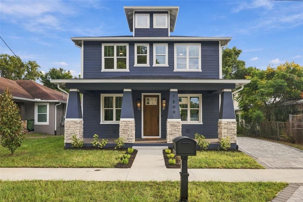 En Venta: $674,900 (4 camas, 3 baños, 2060 Pies cuadrados)