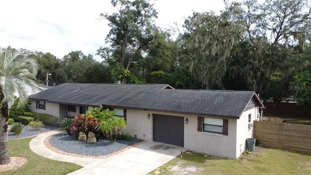 Active With Contract: $359,900 (3 beds, 2 baths, 1764 Square Feet)