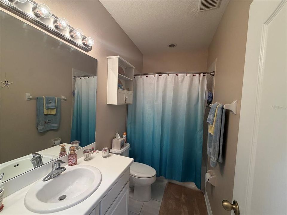 En Venta: $299,000 (3 camas, 2 baños, 1575 Pies cuadrados)