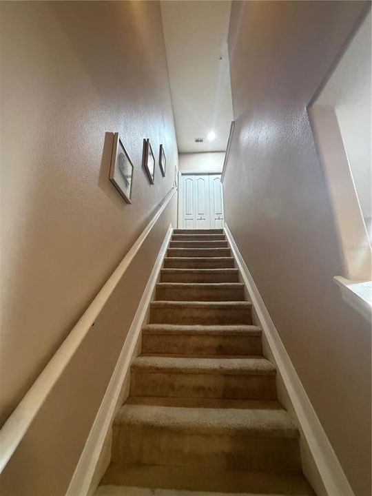 En Venta: $299,000 (3 camas, 2 baños, 1575 Pies cuadrados)