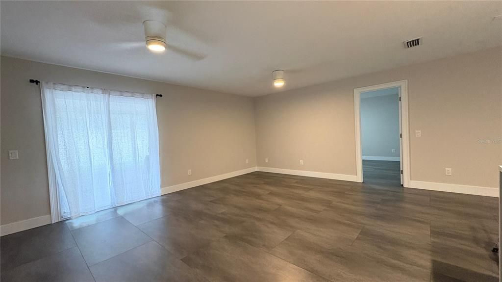 В аренду: $3,500 (3 спален, 2 ванн, 1358 Квадратных фут)