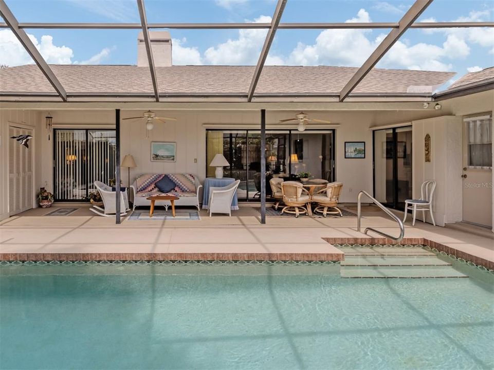 En Venta: $595,000 (4 camas, 3 baños, 2832 Pies cuadrados)