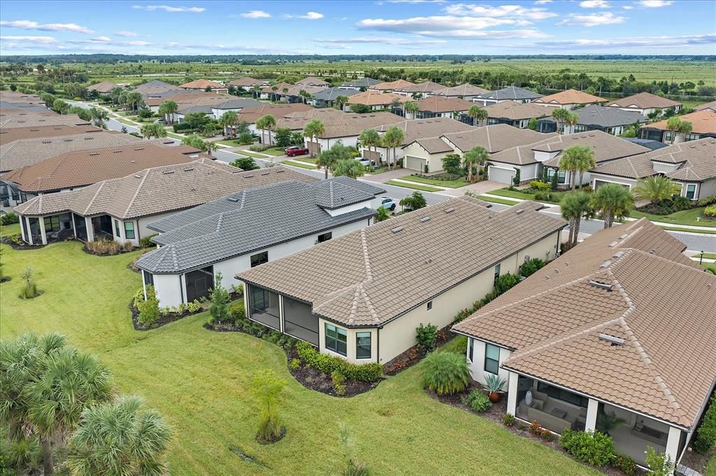 En Venta: $739,000 (3 camas, 3 baños, 2406 Pies cuadrados)
