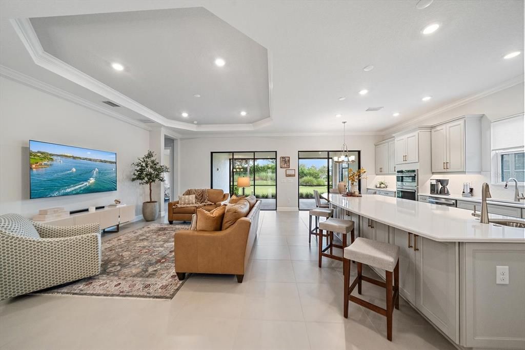 En Venta: $739,000 (3 camas, 3 baños, 2406 Pies cuadrados)