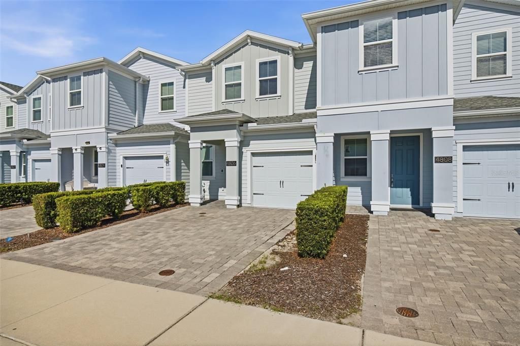 For Sale: $320,000 (3 beds, 2 baths, 1674 Square Feet)