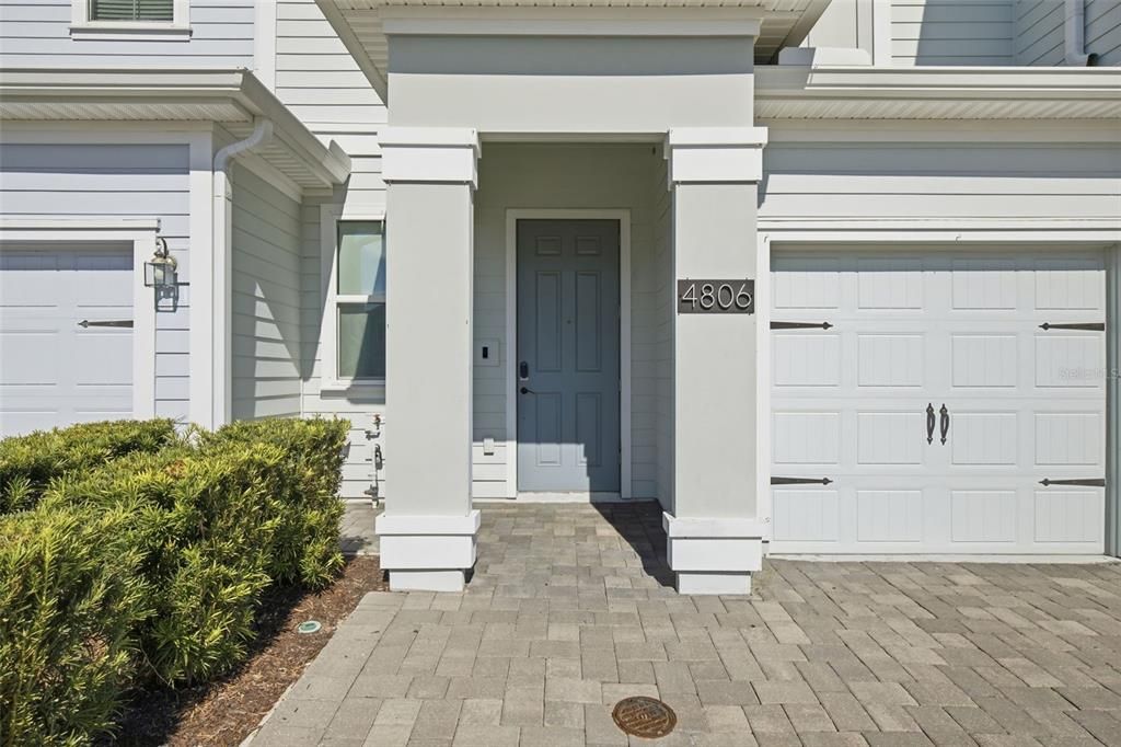 For Sale: $320,000 (3 beds, 2 baths, 1674 Square Feet)