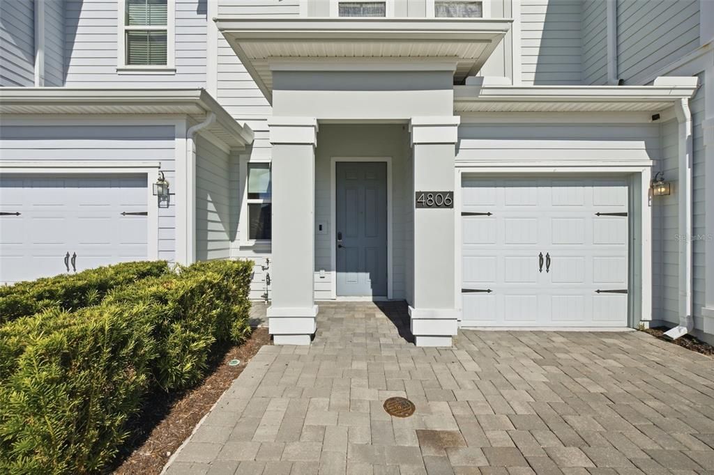 For Sale: $320,000 (3 beds, 2 baths, 1674 Square Feet)