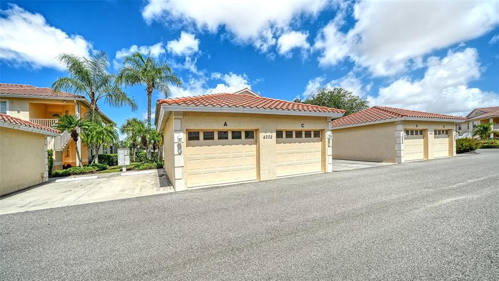 En Venta: $236,900 (3 camas, 2 baños, 1383 Pies cuadrados)