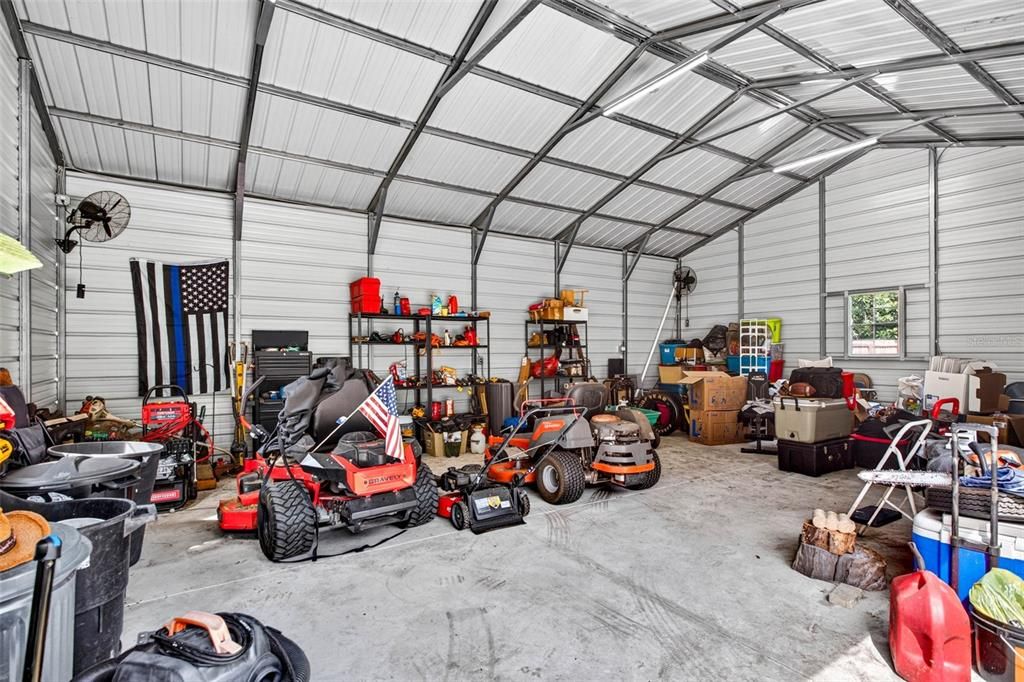На продажу: $299,900 (3 спален, 2 ванн, 1296 Квадратных фут)