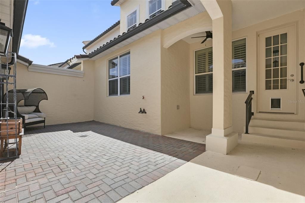 For Rent: $3,200 (4 beds, 3 baths, 2477 Square Feet)