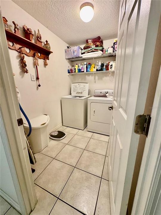 На продажу: $340,000 (3 спален, 2 ванн, 1849 Квадратных фут)