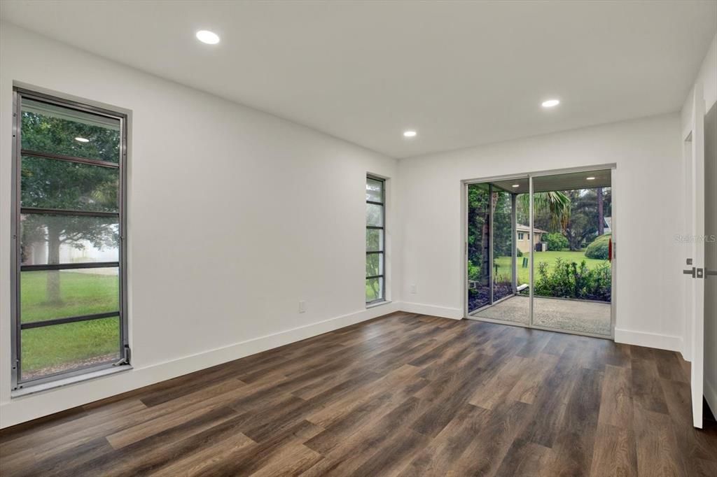 En Venta: $549,000 (3 camas, 2 baños, 1622 Pies cuadrados)