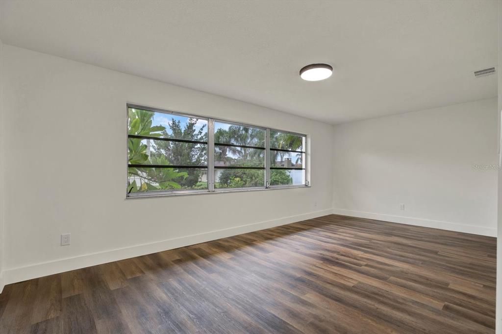 En Venta: $549,000 (3 camas, 2 baños, 1622 Pies cuadrados)
