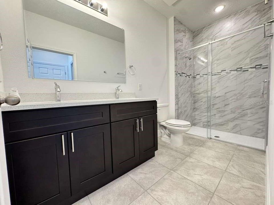 В аренду: $1,995 (4 спален, 2 ванн, 1696 Квадратных фут)