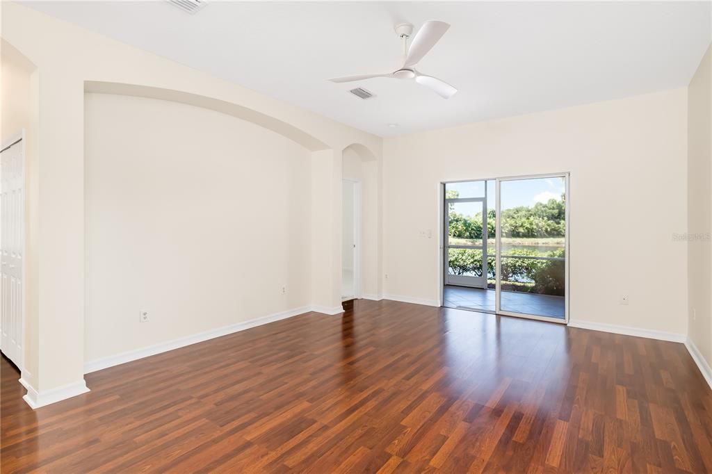 En Venta: $347,655 (3 camas, 2 baños, 1617 Pies cuadrados)
