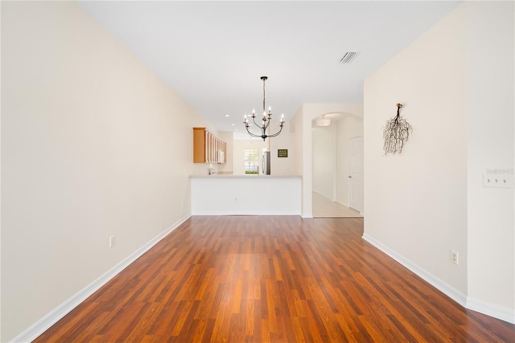 En Venta: $347,655 (3 camas, 2 baños, 1617 Pies cuadrados)