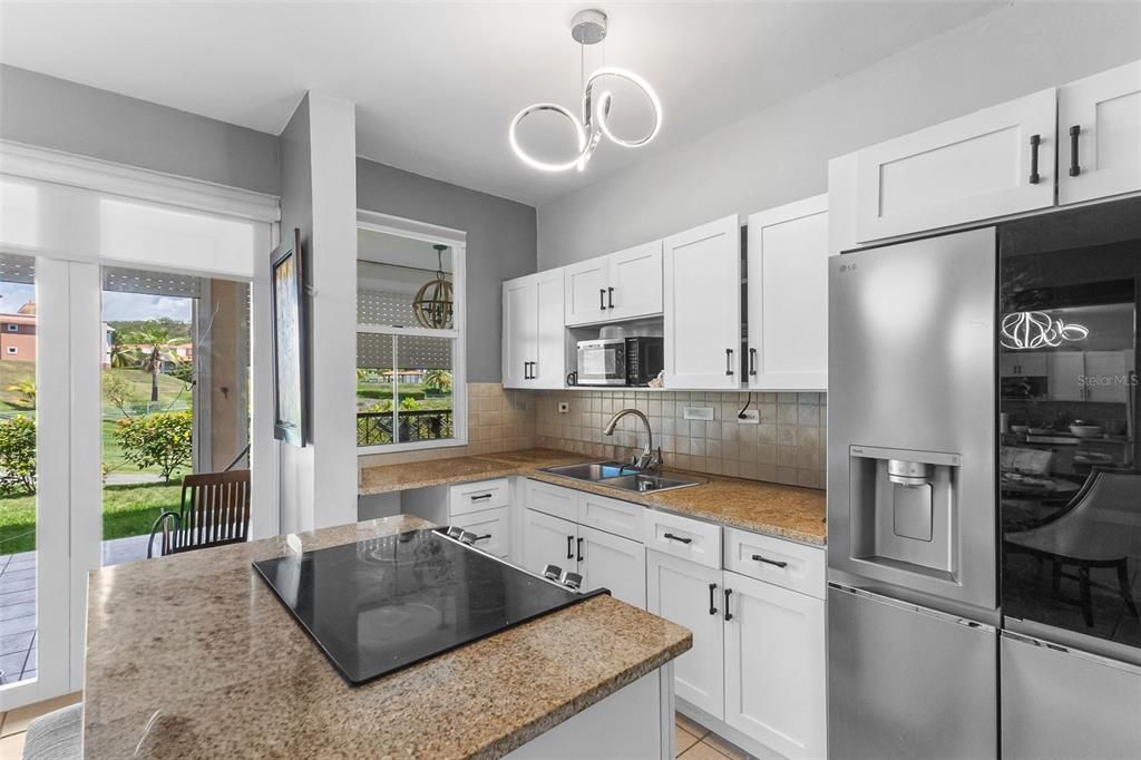 En Venta: $435,000 (3 camas, 2 baños, 1552 Pies cuadrados)