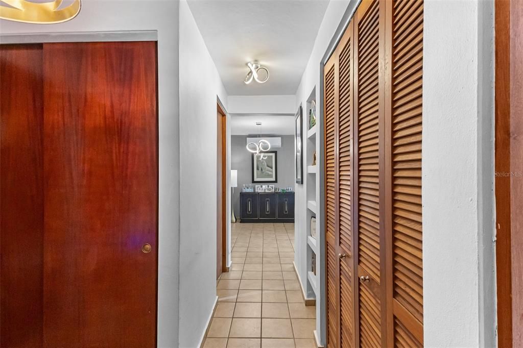 En Venta: $435,000 (3 camas, 2 baños, 1552 Pies cuadrados)