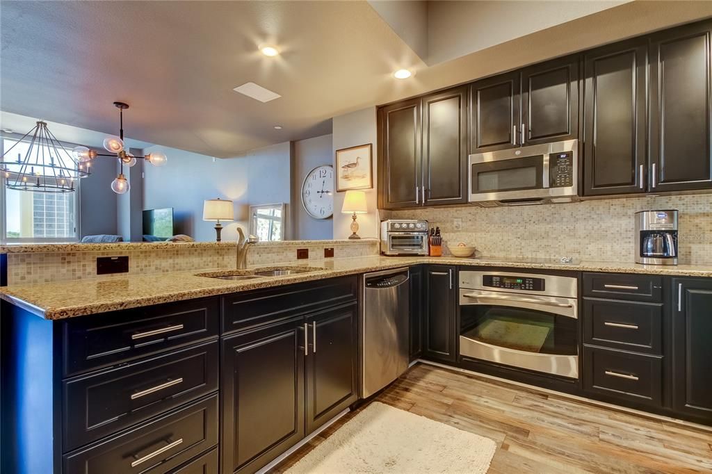 En Venta: $599,900 (2 camas, 2 baños, 1472 Pies cuadrados)