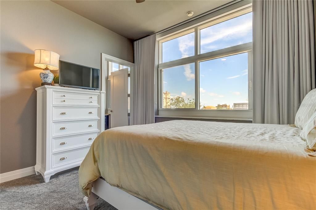 En Venta: $599,900 (2 camas, 2 baños, 1472 Pies cuadrados)