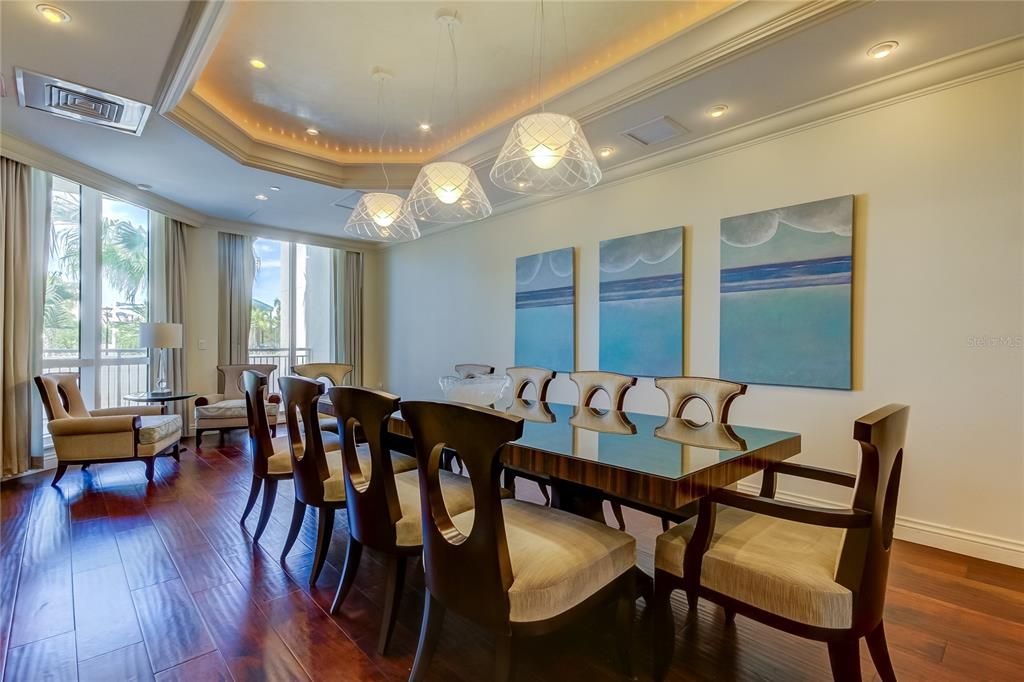 En Venta: $599,900 (2 camas, 2 baños, 1472 Pies cuadrados)