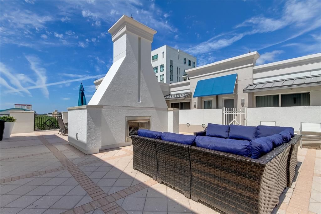 En Venta: $599,900 (2 camas, 2 baños, 1472 Pies cuadrados)