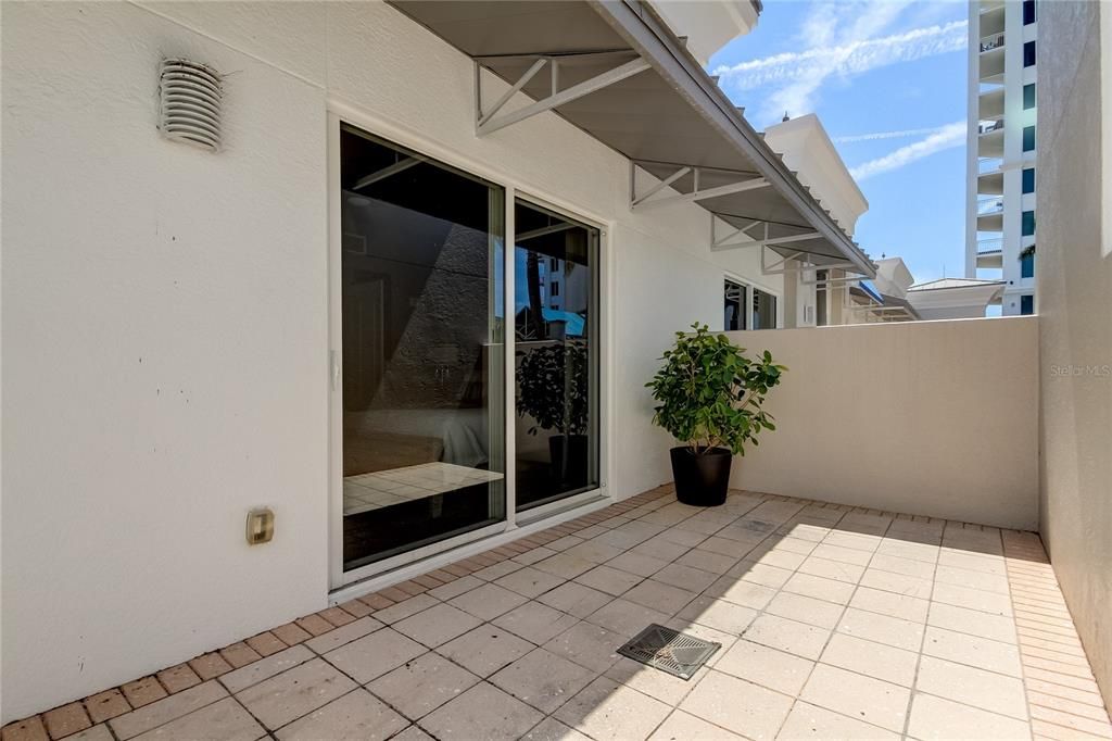 En Venta: $599,900 (2 camas, 2 baños, 1472 Pies cuadrados)