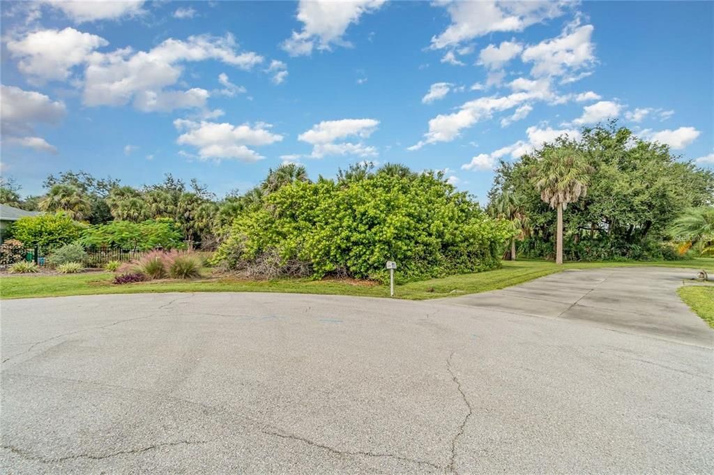 For Sale: $35,900 (0.39 acres)
