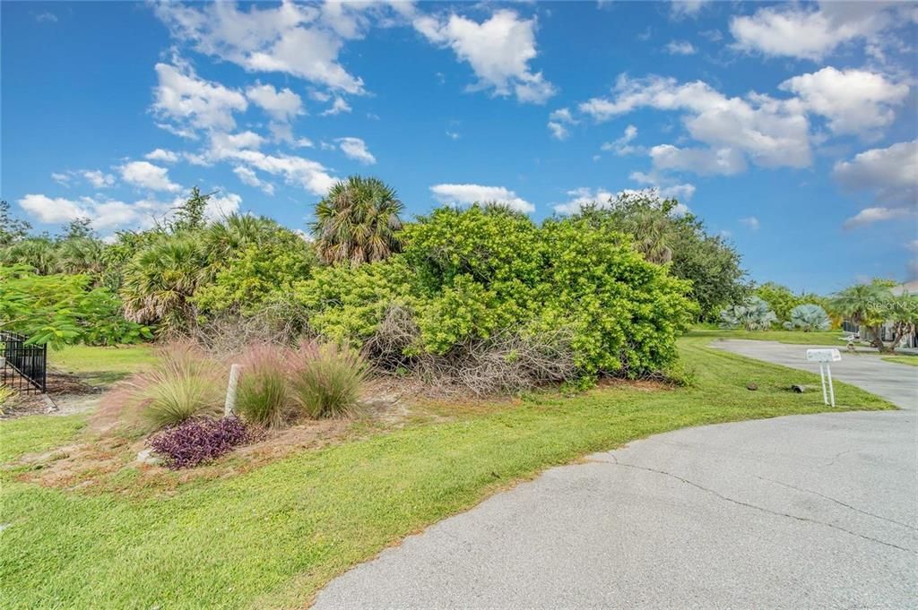 For Sale: $35,900 (0.39 acres)