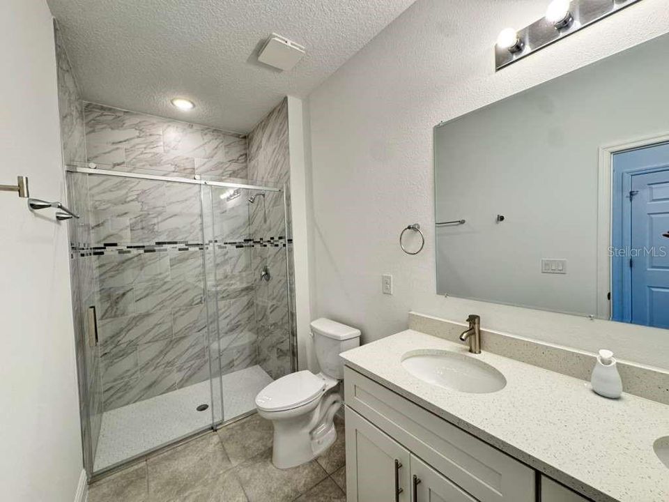 For Rent: $1,995 (4 beds, 2 baths, 1696 Square Feet)