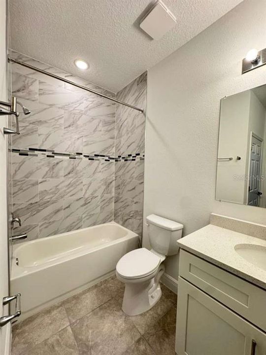 For Rent: $1,995 (4 beds, 2 baths, 1696 Square Feet)