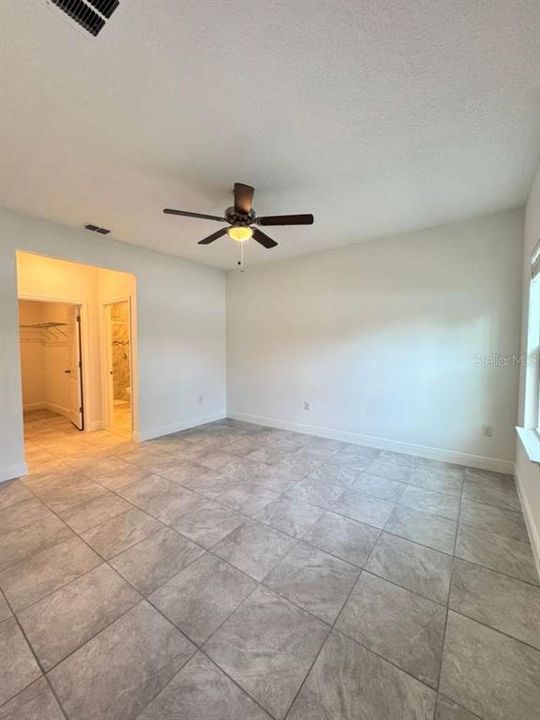 For Rent: $1,995 (4 beds, 2 baths, 1696 Square Feet)