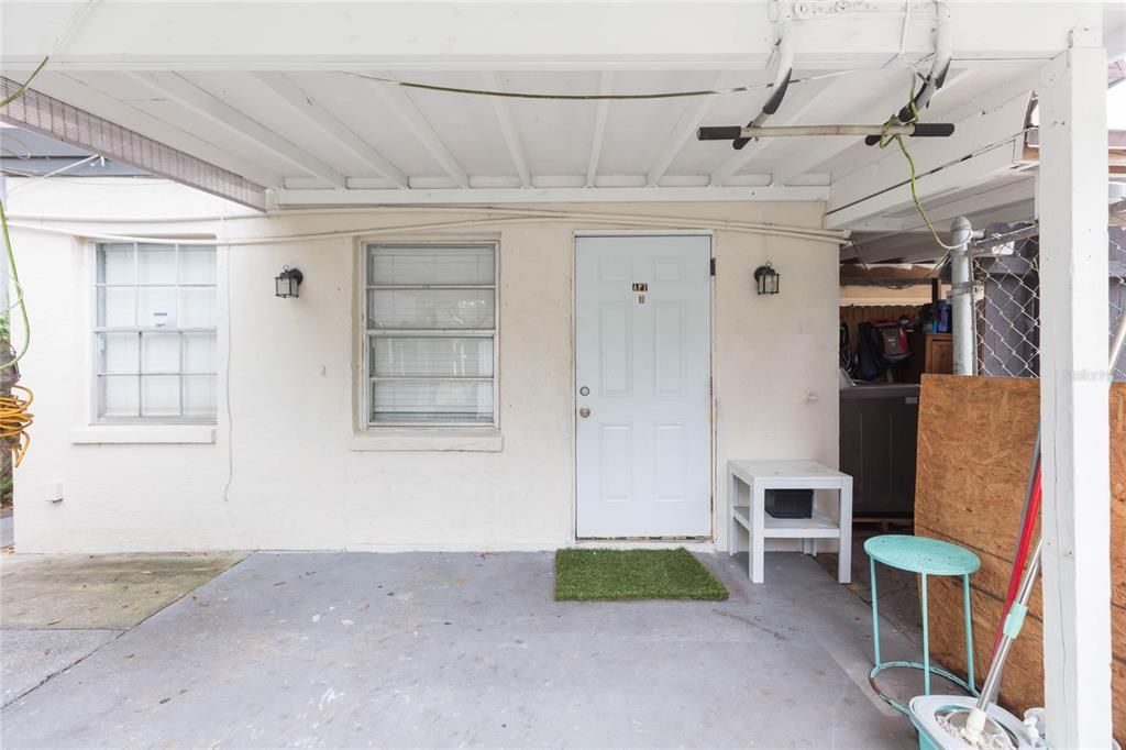 For Sale: $399,999 (6 beds, 0 baths, 2088 Square Feet)