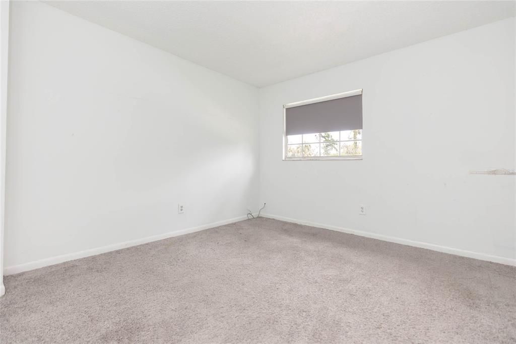 For Sale: $399,999 (6 beds, 0 baths, 2088 Square Feet)