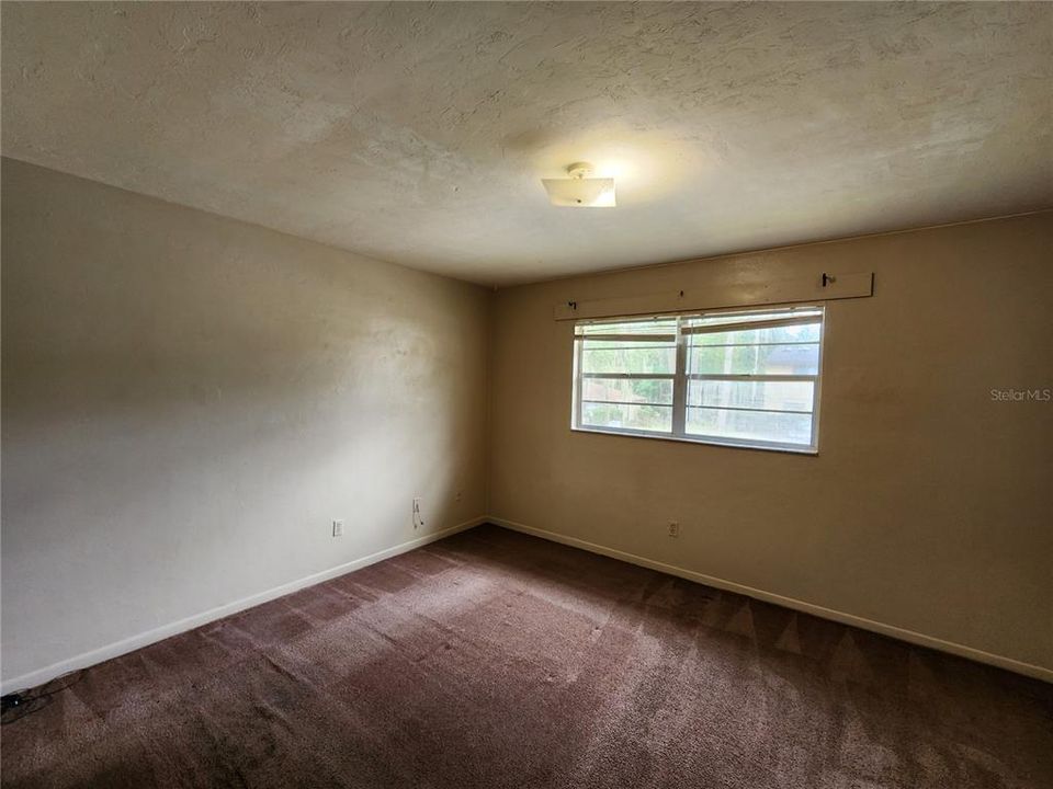 В аренду: $1,000 (2 спален, 1 ванн, 930 Квадратных фут)