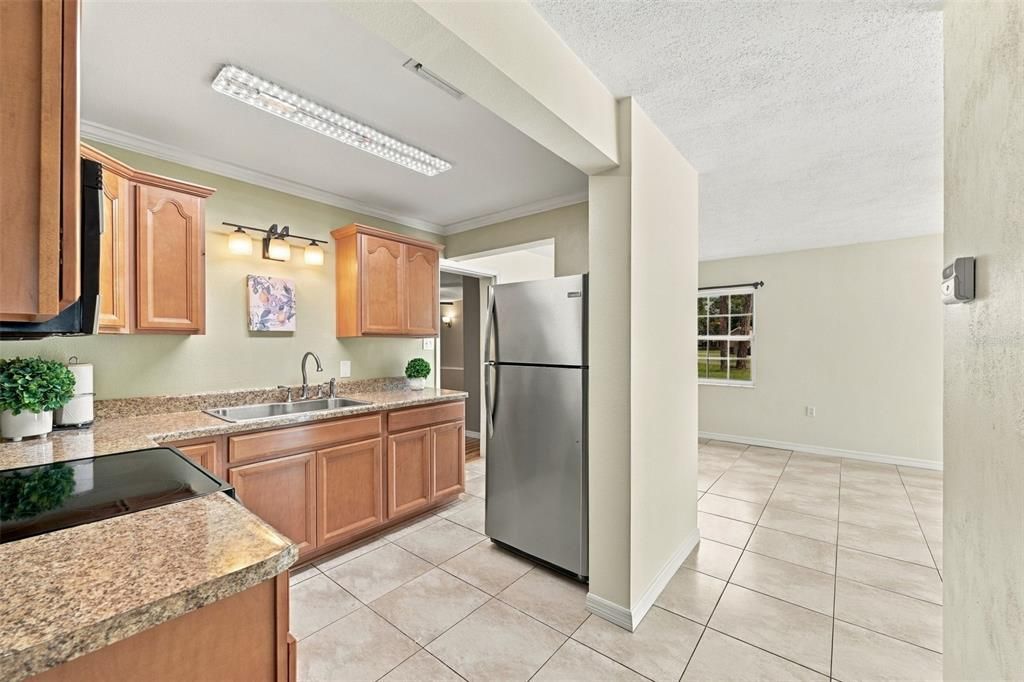 En Venta: $299,800 (3 camas, 2 baños, 1638 Pies cuadrados)