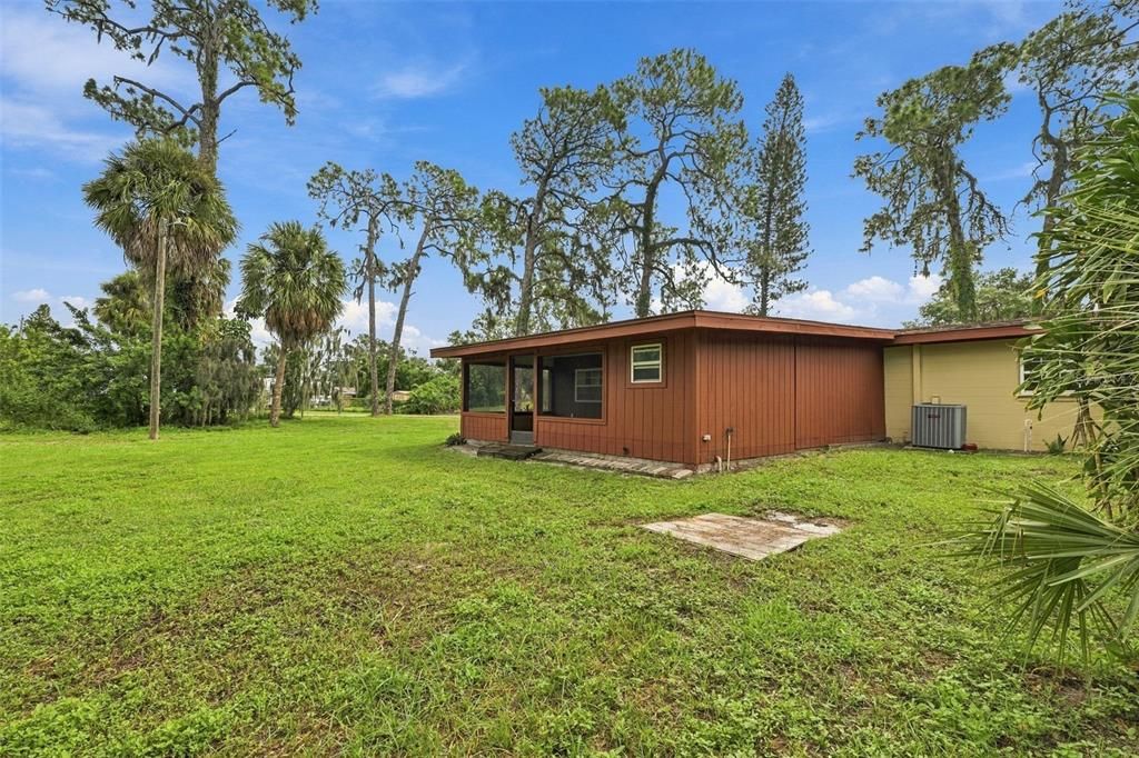En Venta: $299,800 (3 camas, 2 baños, 1638 Pies cuadrados)