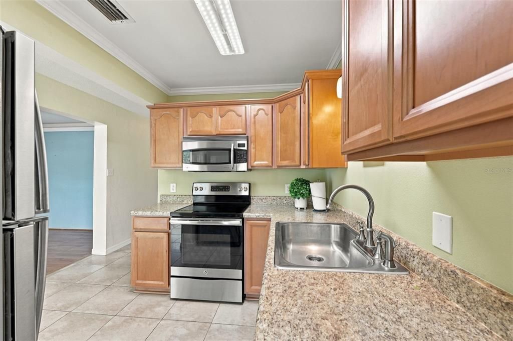 En Venta: $299,800 (3 camas, 2 baños, 1638 Pies cuadrados)